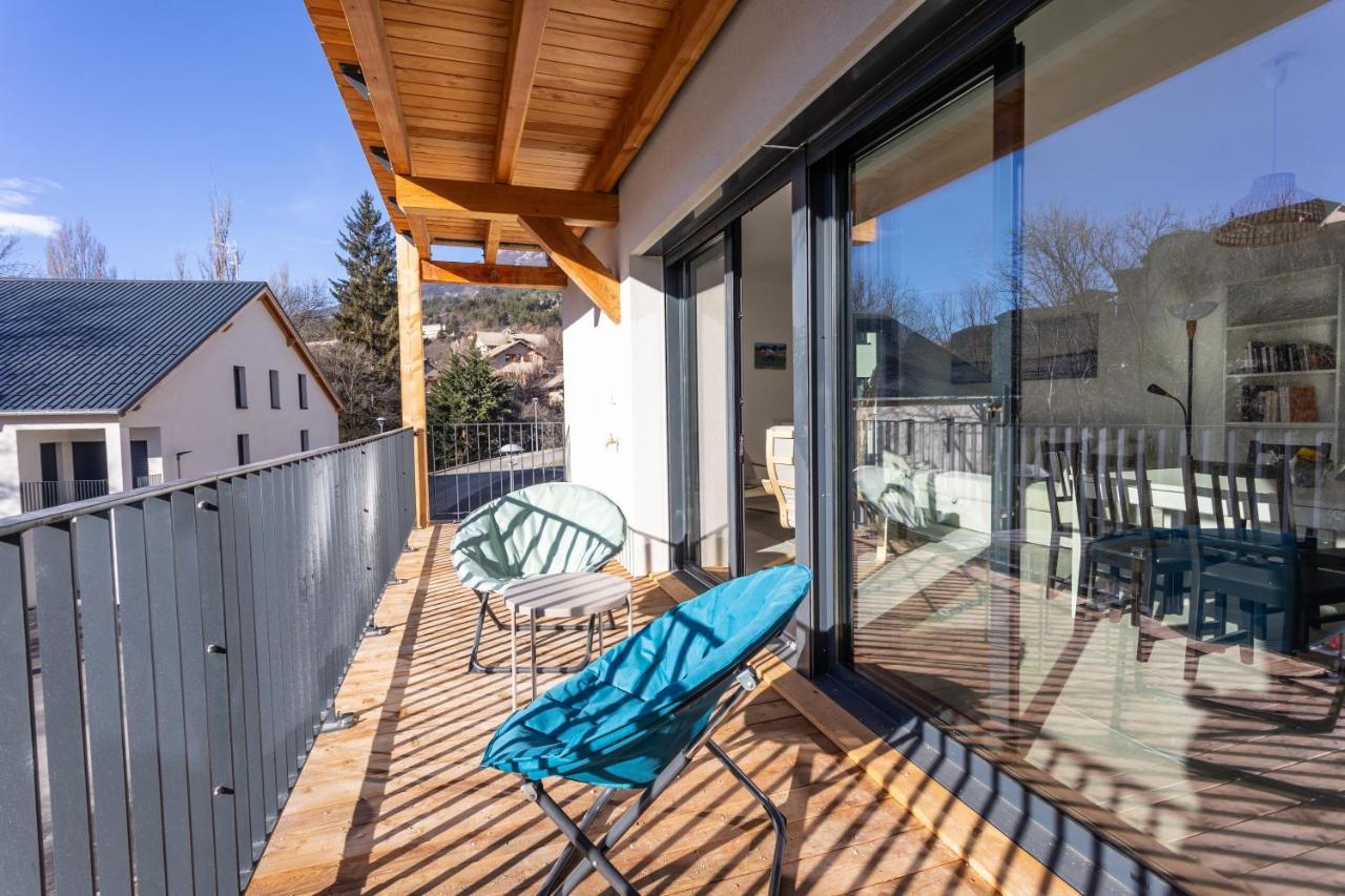 Au Calme Des Sommets - Vue Montagne Apartment Embrun Exterior photo